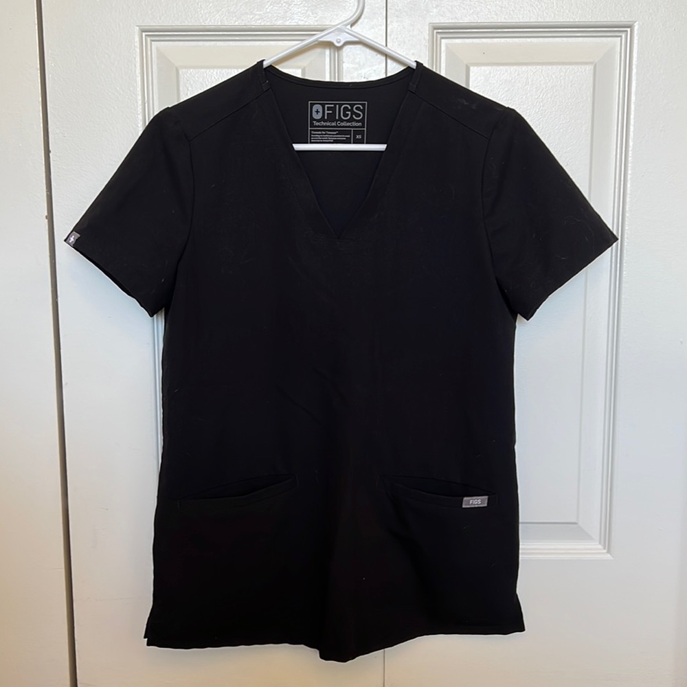 Figs Casma Three-Pocket Scrub Top, XS, Black